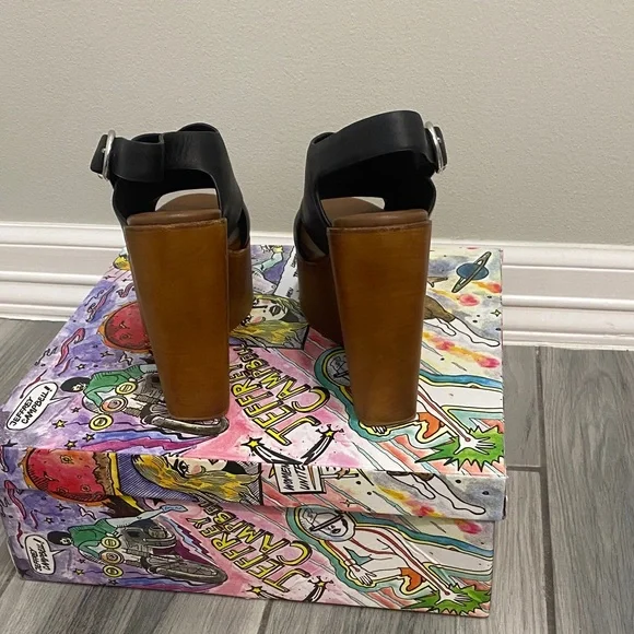 Jeffrey Campbell Fiddle Wedge Sandals - Picture 3 of 4